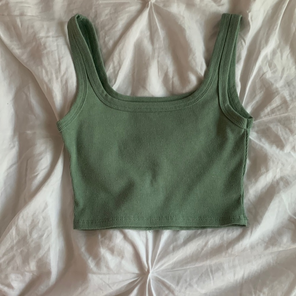 Cropped Tank Top